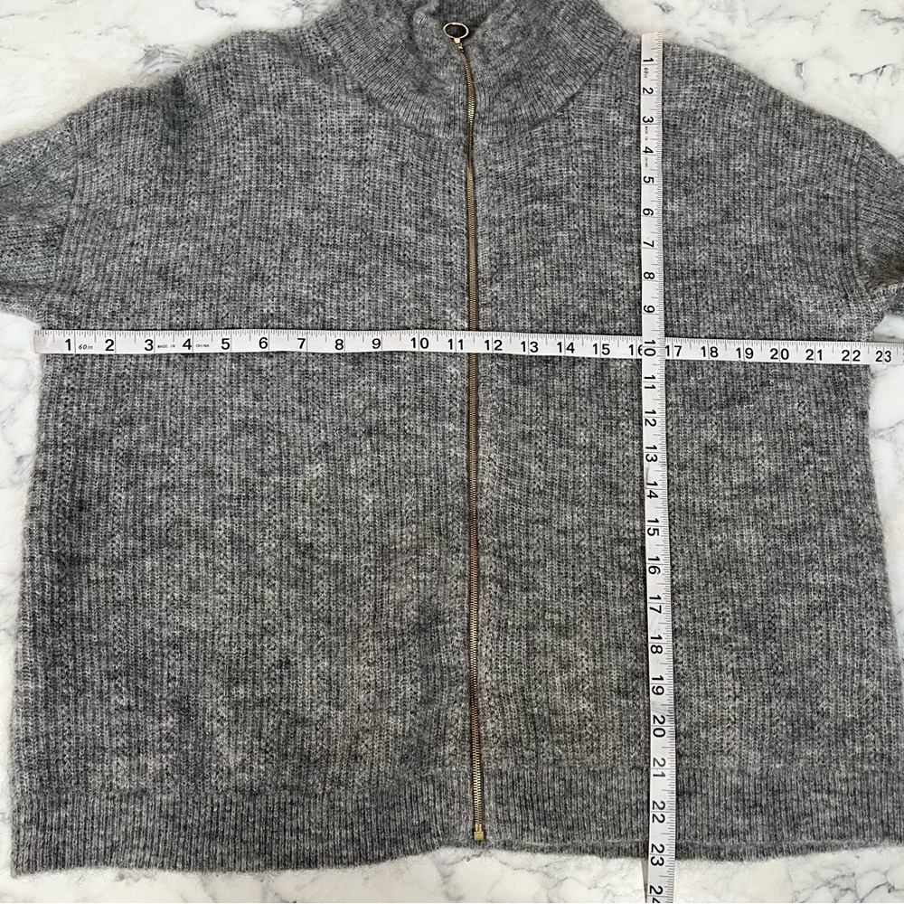 La Maille Sezane Gray Zip Front Cardigan Sweater Kid Mohair Wool Size Medium - Picture 4 of 7
